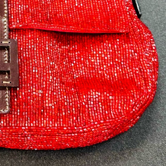 Rare Fendi Limited Edition Red Beaded Baguette - Picture 4 of 11